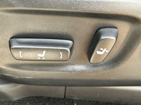 Used 2022 Toyota 4Runner SR5 Premium image 25