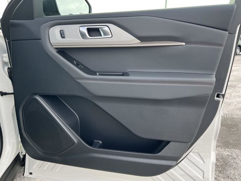 New 2026 Ford Explorer Active w/ Active Comfort Package image 15