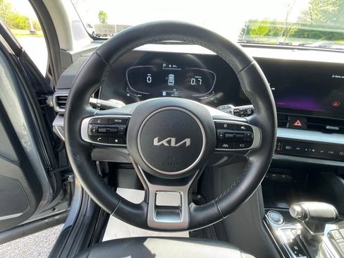 Certified 2023 Kia Sportage EX FWD image 28