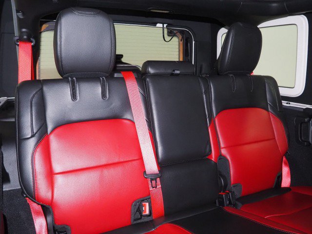 Used 2023 Jeep Wrangler 4xe Rubicon 20th Anniversary AWD/4WD image 15