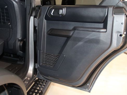 Used 2025 Ford Bronco Badlands AWD/4WD image 62