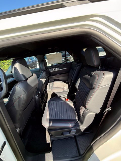 New 2026 Ford Explorer ST-Line w/ ST-Line Street Pack RWD image 19