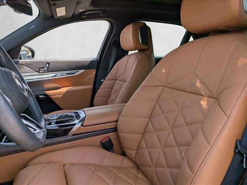 Certified 2024 BMW 740i xDrive AWD/4WD image 9