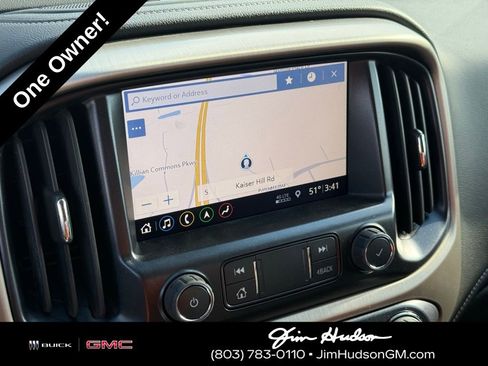 Used 2022 GMC Canyon Denali image 5