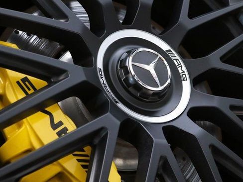 Used 2022 Mercedes-Benz SL 55 AMG SL 55 AMG w/ Driver Assistance Package image 16