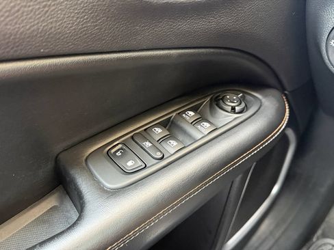 Used 2018 Jeep Compass Latitude w/ Popular Equipment Group AWD/4WD image 20