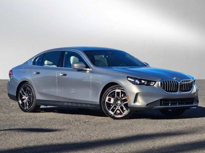 New 2026 BMW 530i xDrive w/ Premium Package