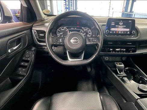 Used 2023 Nissan Rogue SV w/ SV Premium B Package AWD/4WD image 18