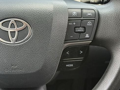 Used 2025 Toyota Camry LE FWD image 15
