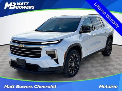 Used 2025 Chevrolet Traverse LT w/ Sun and Wheel Package