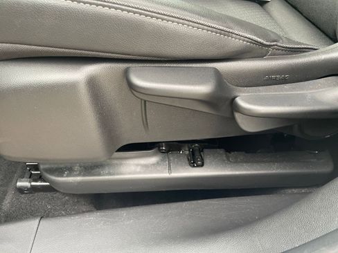 Used 2025 Buick Encore GX Preferred image 22