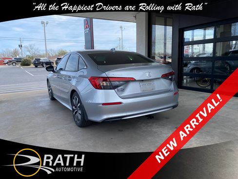 Used 2022 Honda Civic EX image 6