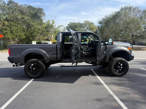 Used 2016 Ford F250 Lariat w/ Lariat Ultimate Package AWD/4WD image 9