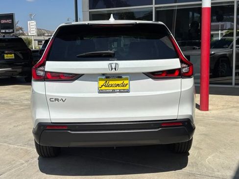 Used 2025 Honda CR-V EX-L image 4