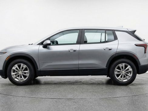 Used 2025 Chevrolet Equinox LT FWD image 4
