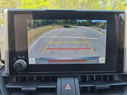 Used 2024 Toyota RAV4 XLE image 24