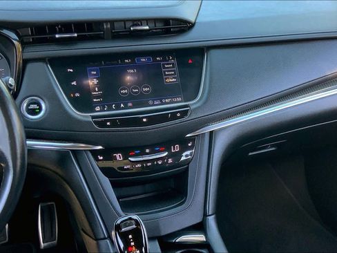 Used 2020 Cadillac XT5 Sportv image 6