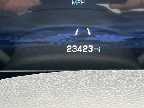 Used 2025 Chevrolet Equinox LT FWD image 23