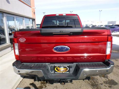 Used 2019 Ford F250 Lariat w/ Lariat Ultimate Package image 23