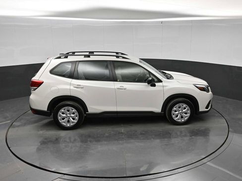 Used 2024 Subaru Forester AWD/4WD image 31