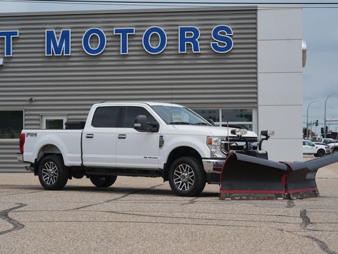 Used 2021 Ford F250 XLT AWD/4WD image 2