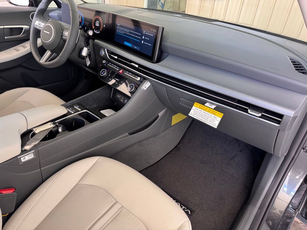 New 2026 Hyundai Sonata SEL FWD image 16