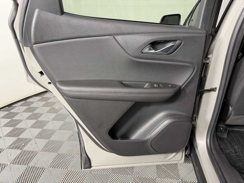 Used 2021 Chevrolet Blazer RS w/ Enhanced Convenience Package FWD image 18