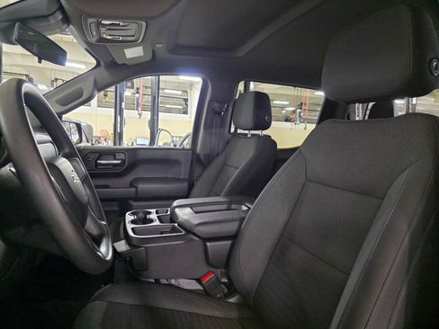 Used 2024 Chevrolet Silverado 1500 Custom image 24