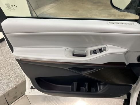 New 2026 Lincoln Navigator L Black Label AWD/4WD image 14
