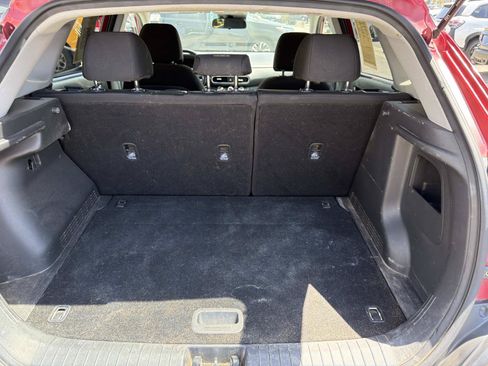 Used 2020 Hyundai Kona SEL FWD image 6