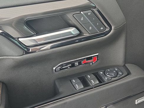 Used 2024 GMC Sierra 1500 AT4 w/ Technology Package AWD/4WD image 29