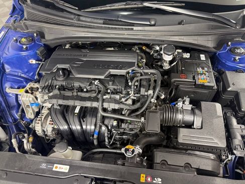 Used 2025 Hyundai Elantra SEL FWD image 30