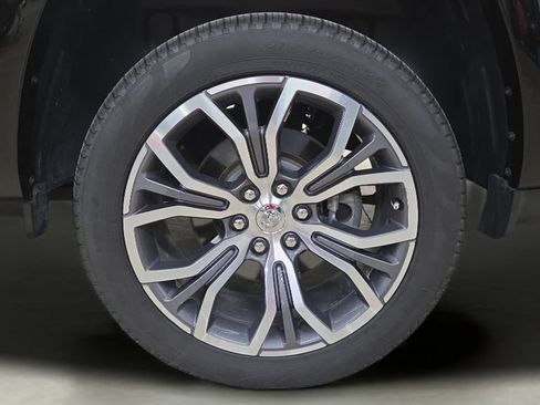 Used 2025 RAM 1500 Tungsten w/ Trailer Tow Group AWD/4WD image 41