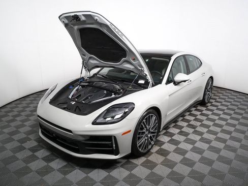 New 2026 Porsche Panamera image 34
