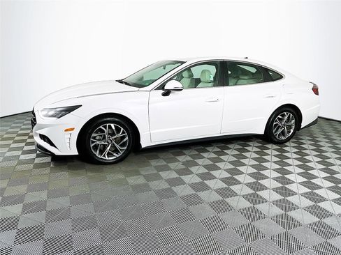 Used 2022 Hyundai Sonata SEL image 4