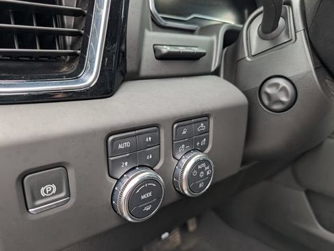 Used 2025 GMC Sierra 1500 Denali w/ Denali Reserve Package AWD/4WD image 19