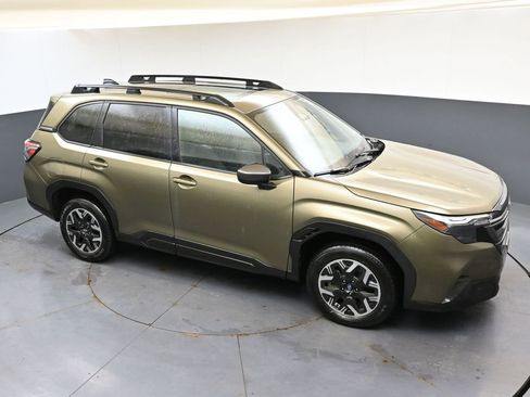 Used 2025 Subaru Forester Premium AWD/4WD image 52