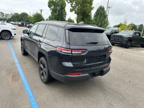 Used 2023 Jeep Grand Cherokee L Limited w/ Luxury Tech Group II AWD/4WD image 17