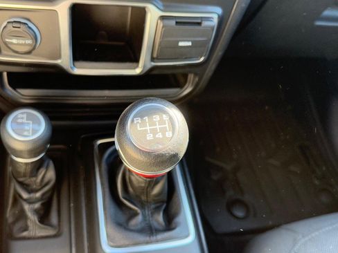 Used 2020 Jeep Wrangler Sport image 19