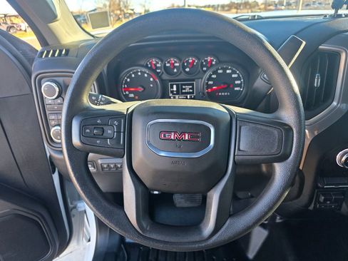 Used 2024 GMC Sierra 2500 Pro w/ Convenience Package image 29