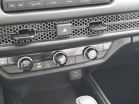 Certified 2024 Honda HR-V Sport image 29
