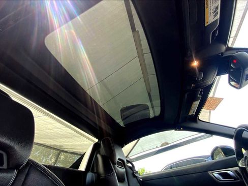 Used 2019 Mercedes-Benz SLC 300 image 13