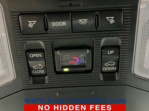 Used 2021 Toyota RAV4 SE image 40