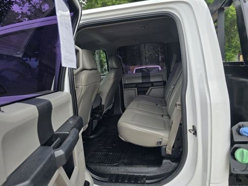 Used 2019 Ford F250 XL w/ Power Equipment Group AWD/4WD image 13