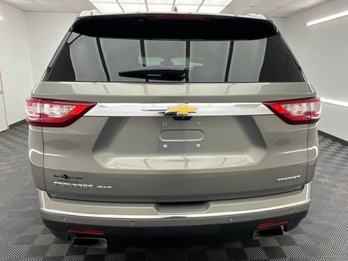 Used 2019 Chevrolet Traverse Premier w/ LPO, Cargo Package AWD/4WD image 23