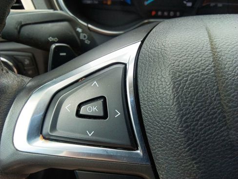 Used 2016 Ford Fusion SE w/ Equipment Group 202A FWD image 15