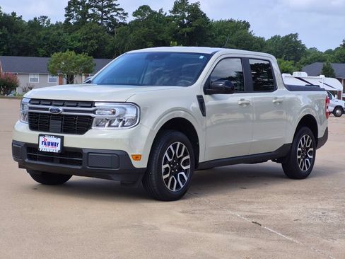 Used 2024 Ford Maverick Lariat FWD image 1