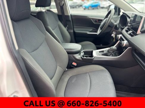 Used 2024 Toyota RAV4 LE AWD/4WD image 6