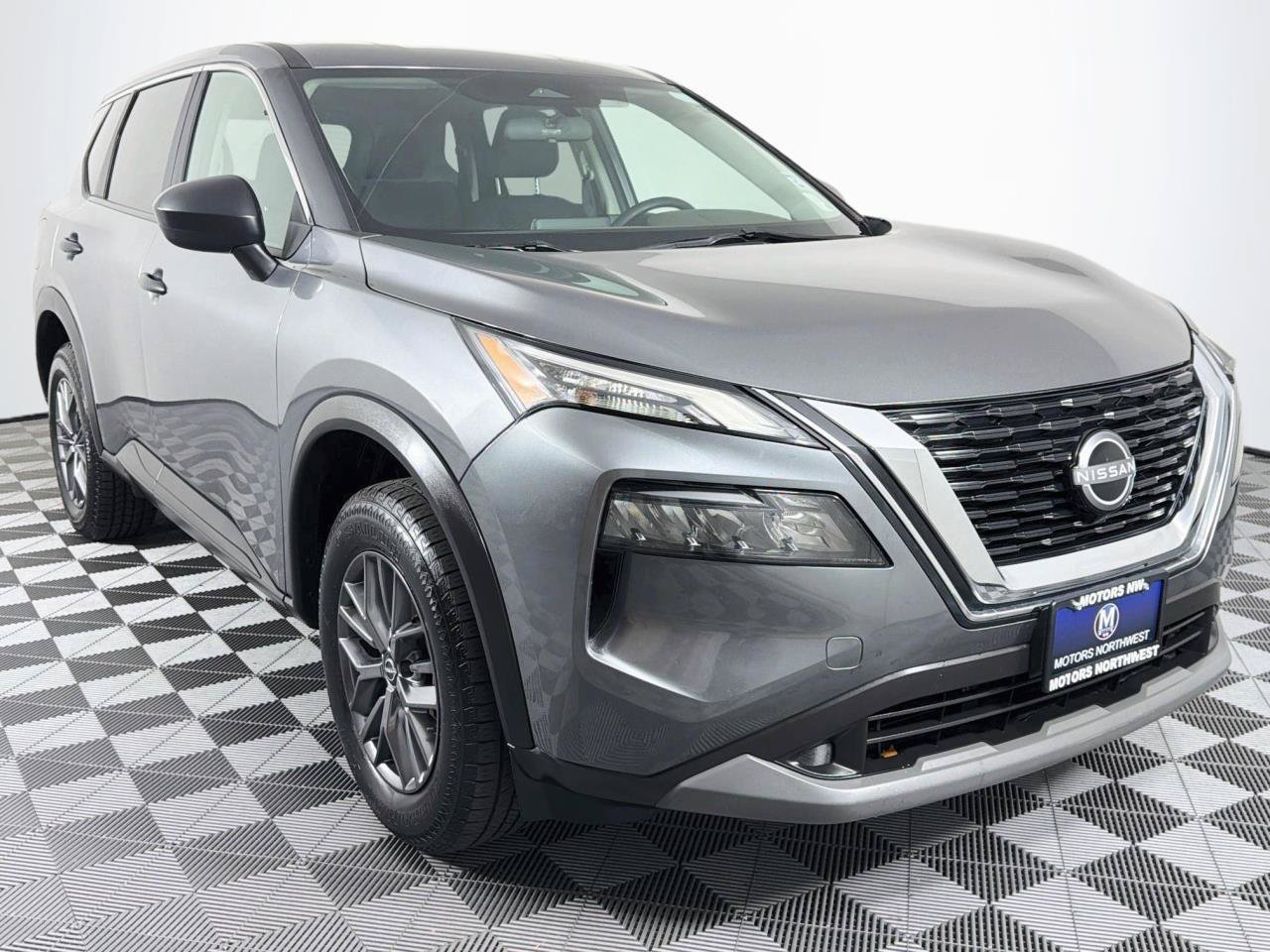 Used 2023 Nissan Rogue S AWD/4WD image 28