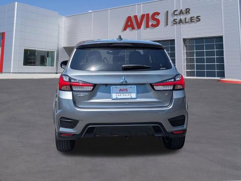Used 2025 Mitsubishi Outlander Sport SE AWD/4WD image 7